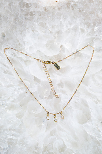 three diamond teardrop necklace
